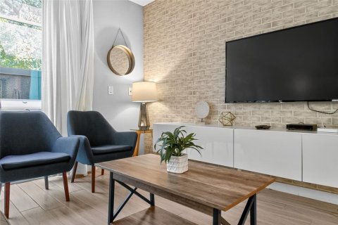 Купить таунхаус в Киссимми, Флорида 7 комнат, 162.76м2, № 2214852 - фото 28