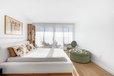 Снять в аренду кондоминиум в Майами-Бич, Флорида 2 спальни, 104.98м2, № 2034942 - фото 13