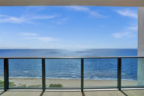 Condominio en alquiler en Pompano Beach, Florida, 3 dormitorios № 1927116 - foto 4