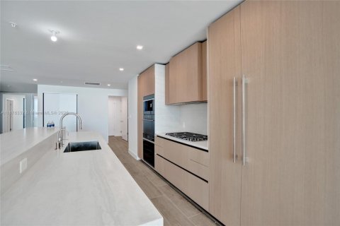 Condominio en alquiler en Pompano Beach, Florida, 3 dormitorios № 1927116 - foto 8
