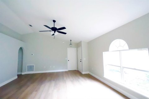 Villa ou maison à vendre à Wesley Chapel, Floride: 3 chambres, 120.03 m2 № 2273260 - photo 6