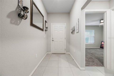 House in Davenport, Florida 4 bedrooms, 157.75 sq.m. № 1802068 - photo 4