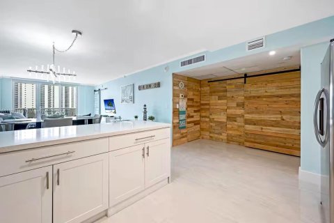 Condominio en venta en Sunny Isles Beach, Florida, 1 dormitorio, 93.37 m2 № 1943421 - foto 8