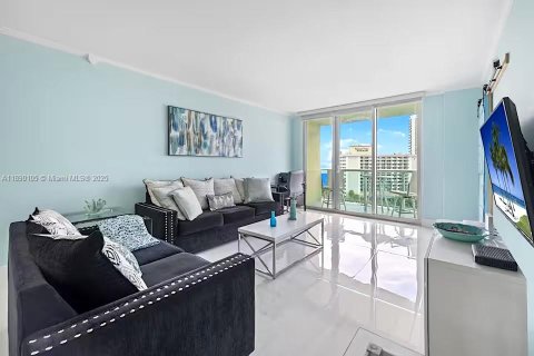 Condominio en venta en Sunny Isles Beach, Florida, 1 dormitorio, 93.37 m2 № 1943421 - foto 12
