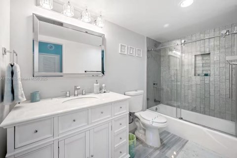 Condominio en venta en Sunny Isles Beach, Florida, 1 dormitorio, 93.37 m2 № 1943421 - foto 20
