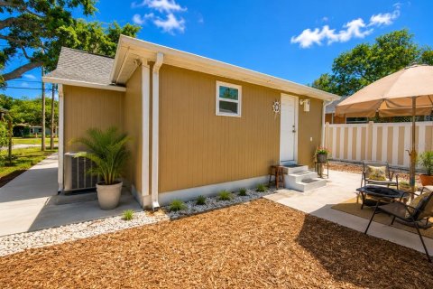 House in Clearwater, Florida 2 bedrooms, 76.64 sq.m. № 2212937 - photo 14