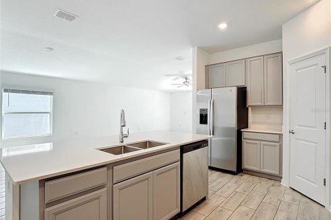 House in Bartow, Florida 4 bedrooms, 171.03 sq.m. № 2217028 - photo 9