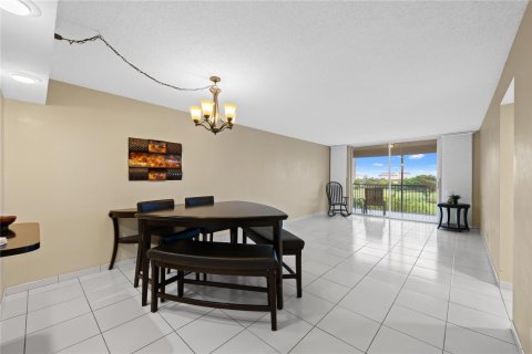 Condo à Davie, Floride, 2 chambres № 2082284