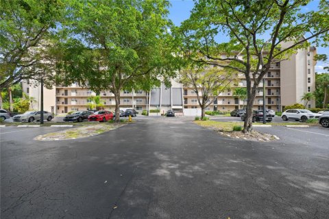 Copropriété à vendre à Davie, Floride: 2 chambres, 105.91 m2 № 2082284 - photo 17