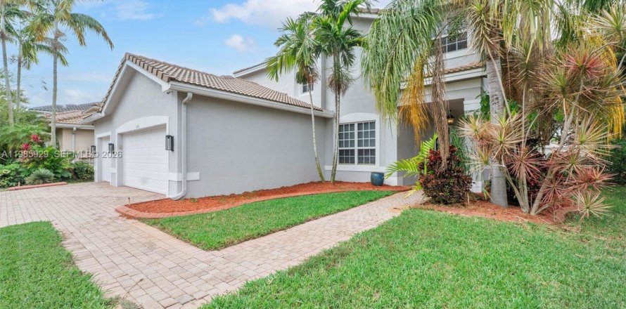 House in Miramar, Florida 4 bedrooms, 233 sq.m. № 2049525