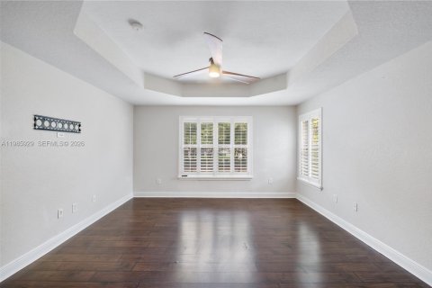 House in Miramar, Florida 4 bedrooms, 233 sq.m. № 2049525 - photo 14