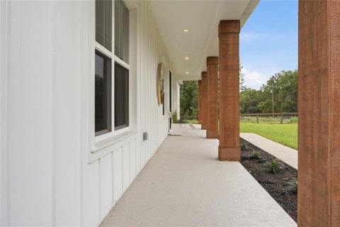 House in Dunnellon, Florida 4 bedrooms, 218.51 sq.m. № 2138041 - photo 2