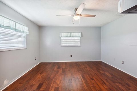 Casa en venta en Dade City, Florida, 3 dormitorios, 183.11 m2 № 1201715 - foto 22