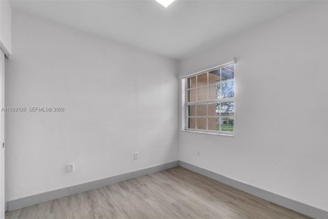 Adosado en alquiler en Homestead, Florida, 3 dormitorios, 108.6 m2 № 2056691 - foto 20