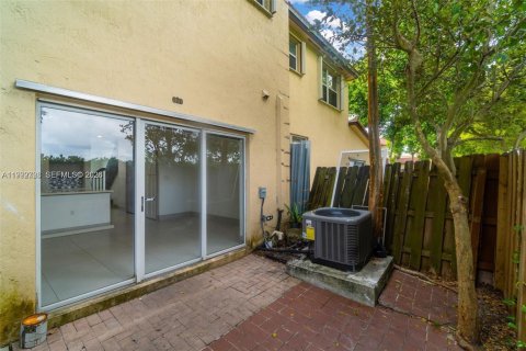 Adosado en alquiler en Homestead, Florida, 3 dormitorios, 108.6 m2 № 2056691 - foto 25