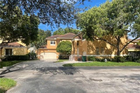 Condominio en venta en Coral Springs, Florida, 4 dormitorios, 216.83 m2 № 2417533 - foto 3