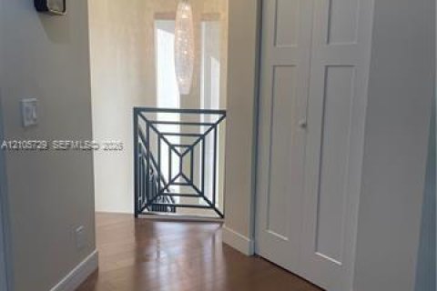 Condominio en venta en Coral Springs, Florida, 4 dormitorios, 216.83 m2 № 2417533 - foto 19