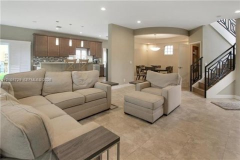 Condominio en venta en Coral Springs, Florida, 4 dormitorios, 216.83 m2 № 2417533 - foto 10