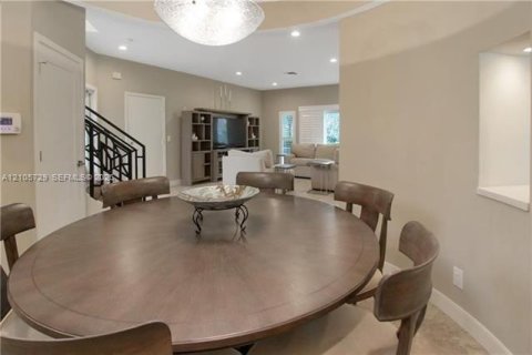 Condominio en venta en Coral Springs, Florida, 4 dormitorios, 216.83 m2 № 2417533 - foto 14