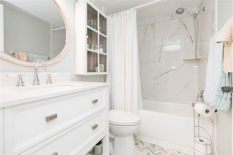 Condominio en venta en Saint Petersburg, Florida, 2 dormitorios, 89.19 m2 № 2112106 - foto 19