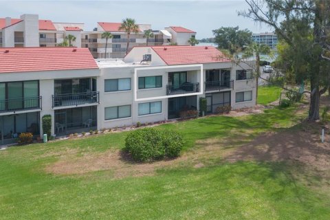 Condominio en venta en Saint Petersburg, Florida, 2 dormitorios, 89.19 m2 № 2112106 - foto 26