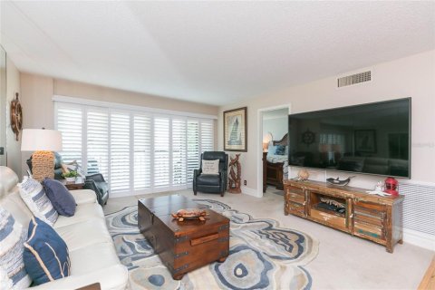 Condominio en venta en Saint Petersburg, Florida, 2 dormitorios, 89.19 m2 № 2112106 - foto 4