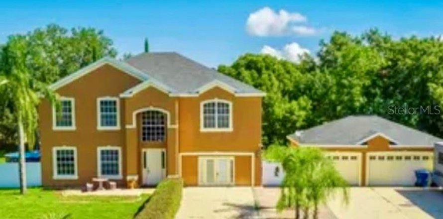 Villa ou maison à Astatula, Floride 6 chambres, 390.19 m2 № 2323246