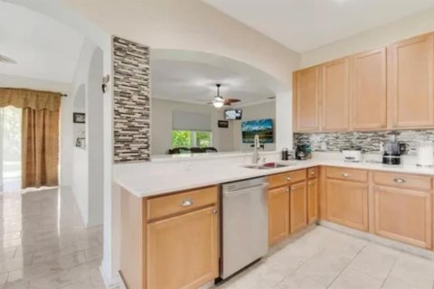 Villa ou maison à vendre à Astatula, Floride: 6 chambres, 390.19 m2 № 2323246 - photo 11