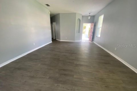 Casa en venta en Mount Dora, Florida, 2 dormitorios, 133.97 m2 № 1819506 - foto 3