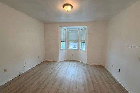 Condo in Orlando, Florida, 3 bedrooms  № 2198924 - photo 14
