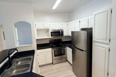 Condo in Orlando, Florida, 3 bedrooms  № 2198924 - photo 4