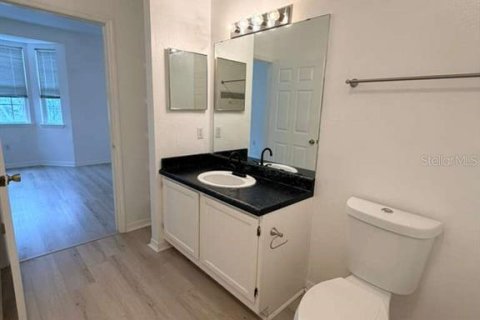 Condo in Orlando, Florida, 3 bedrooms  № 2198924 - photo 16