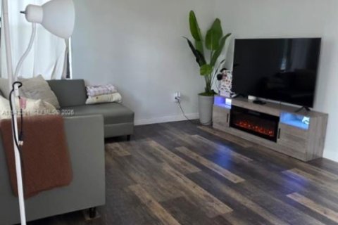 Adosado en venta en Homestead, Florida, 2 dormitorios, 113.71 m2 № 2000305 - foto 7