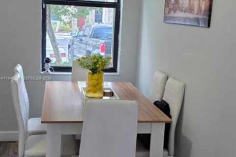 Adosado en venta en Homestead, Florida, 2 dormitorios, 113.71 m2 № 2000305 - foto 17