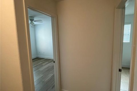 Townhouse in Orlando, Florida 3 bedrooms, 174.84 sq.m. № 2391221 - photo 22