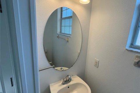 Townhouse in Orlando, Florida 3 bedrooms, 174.84 sq.m. № 2391221 - photo 5