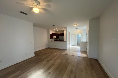 Townhouse in Orlando, Florida 3 bedrooms, 174.84 sq.m. № 2391221 - photo 3