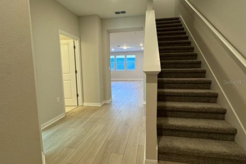Touwnhouse à louer à Clermont, Floride: 4 chambres, 171.59 m2 № 2427277 - photo 4