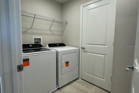 Touwnhouse à louer à Clermont, Floride: 4 chambres, 171.59 m2 № 2427277 - photo 22