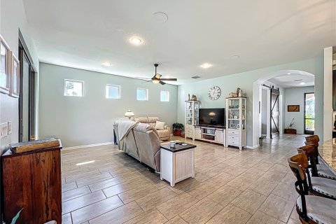 House in Wimauma, Florida 3 bedrooms, 181.9 sq.m. № 1537726 - photo 10
