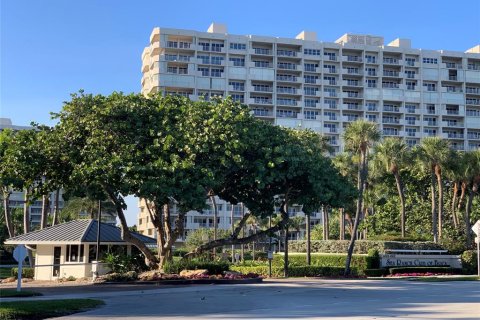 Condo in Boca Raton, Florida, 3 bedrooms  № 675067 - photo 1