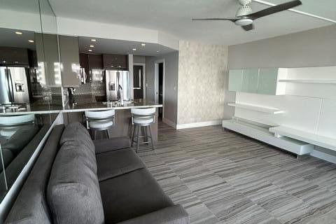 House in Lauderdale-by-the-Sea, Florida 1 bedroom, 61.32 sq.m. № 2083555 - photo 4