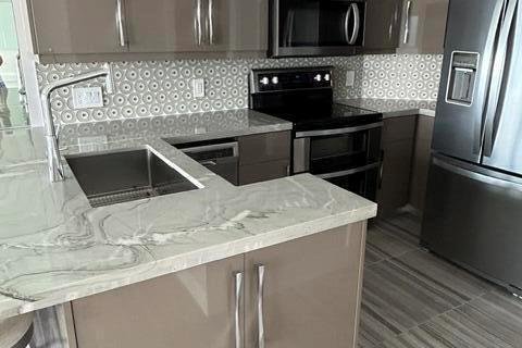 House in Lauderdale-by-the-Sea, Florida 1 bedroom, 61.32 sq.m. № 2083555 - photo 8