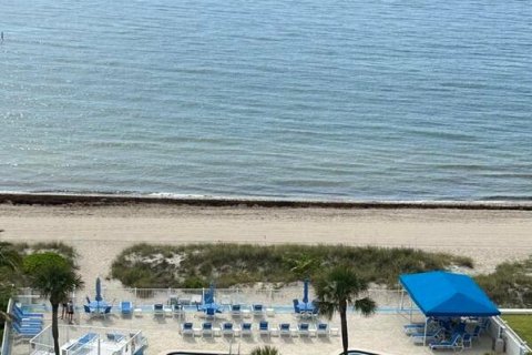 House in Lauderdale-by-the-Sea, Florida 1 bedroom, 61.32 sq.m. № 2083555 - photo 3