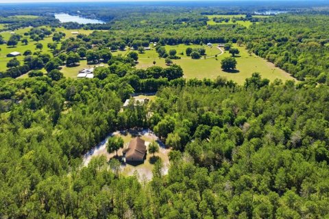 House in De Leon Springs, Florida 3 bedrooms, 207.08 sq.m. № 2120248 - photo 13