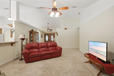 House in De Leon Springs, Florida 3 bedrooms, 207.08 sq.m. № 2120248 - photo 17