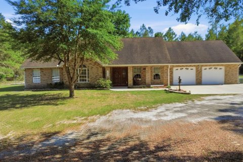 House in De Leon Springs, Florida 3 bedrooms, 207.08 sq.m. № 2120248 - photo 10