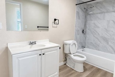 Villa ou maison à louer à Lakeland, Floride: 2 chambres, 83.61 m2 № 2415074 - photo 7