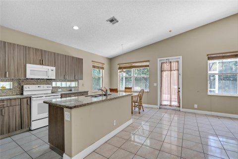 Villa ou maison à vendre à Pembroke Pines, Floride: 3 chambres, 184.97 m2 № 2074970 - photo 7