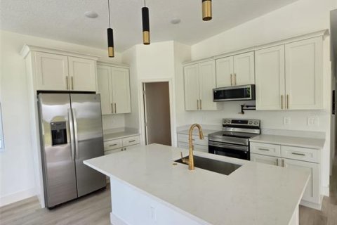 Villa ou maison à vendre à Morriston, Floride: 4 chambres, 187.29 m2 № 2350148 - photo 5